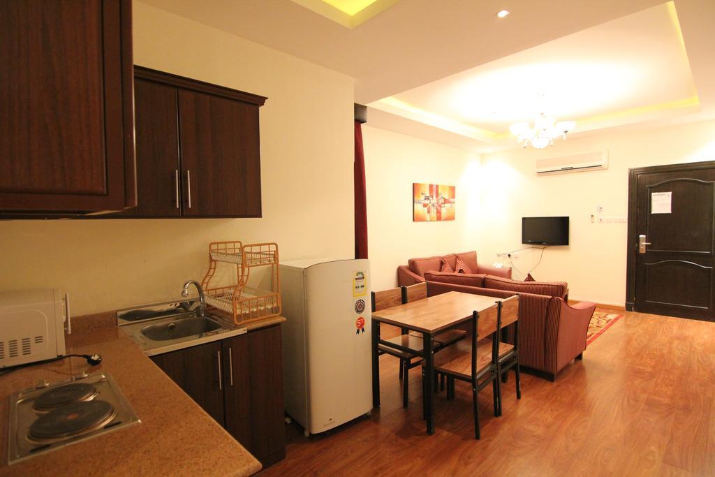 Towlan Hotel Suites 1 Рияд Екстериор снимка