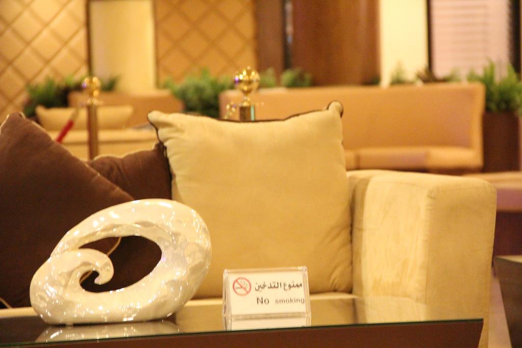 Towlan Hotel Suites 1 Рияд Екстериор снимка