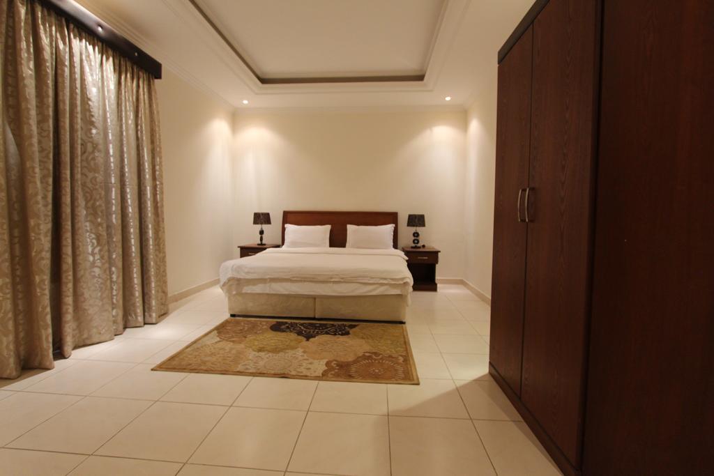 Towlan Hotel Suites 1 Рияд Екстериор снимка
